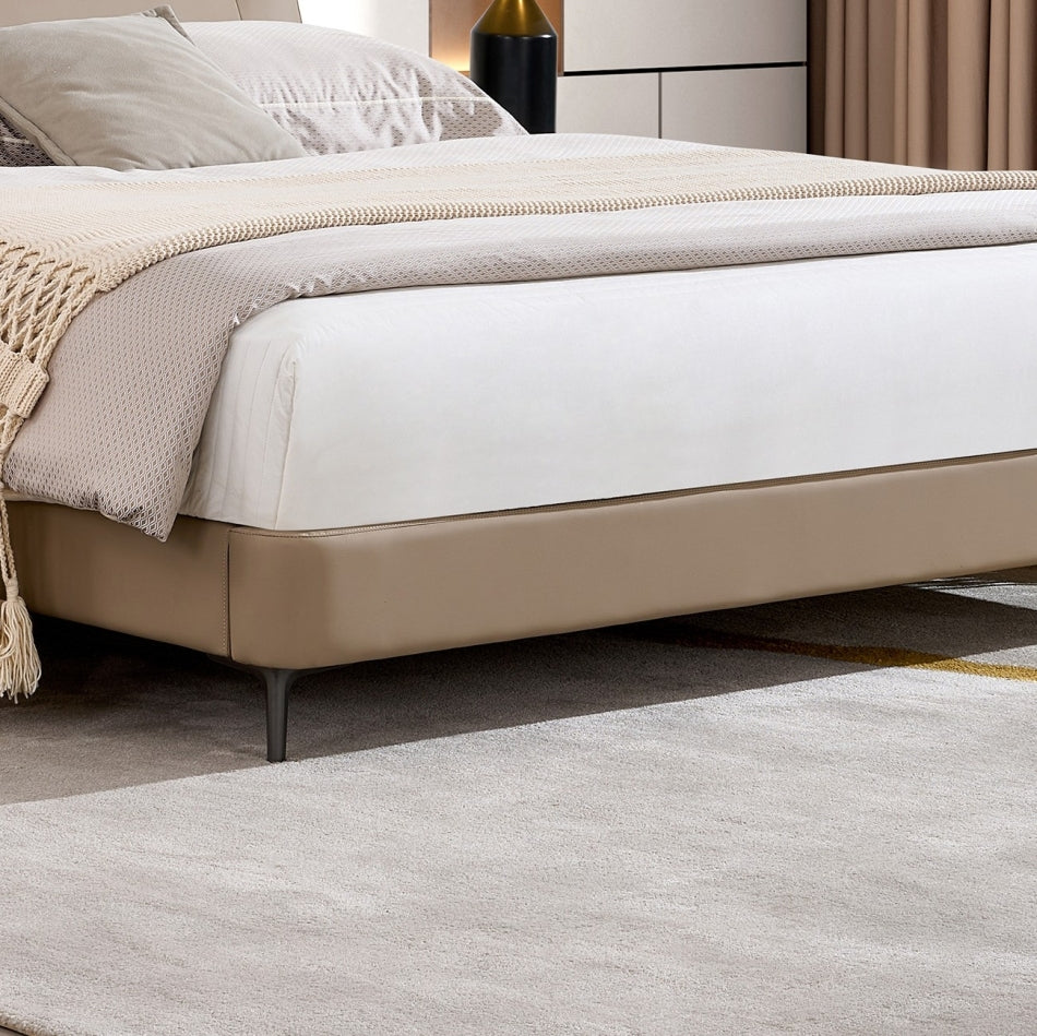 Minimalist Leather Bed with Two-Tone Feet and Tail Stop